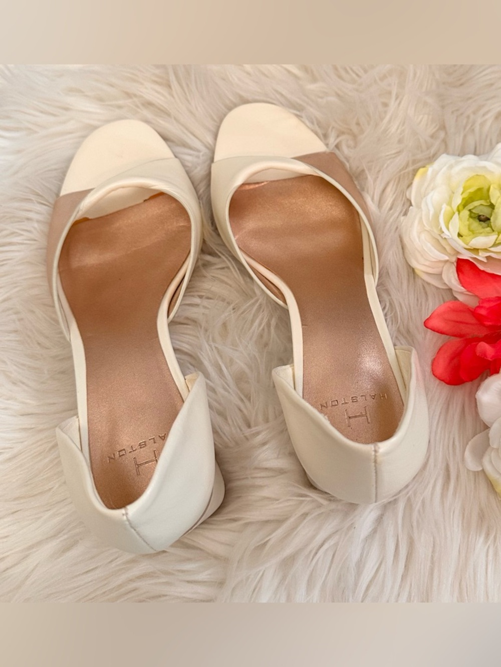 HALSTON Cream and Rose Gold Twist Front Low Chunky Heel Slip On Shoes Sz 8.5 - Picture 4 of 7